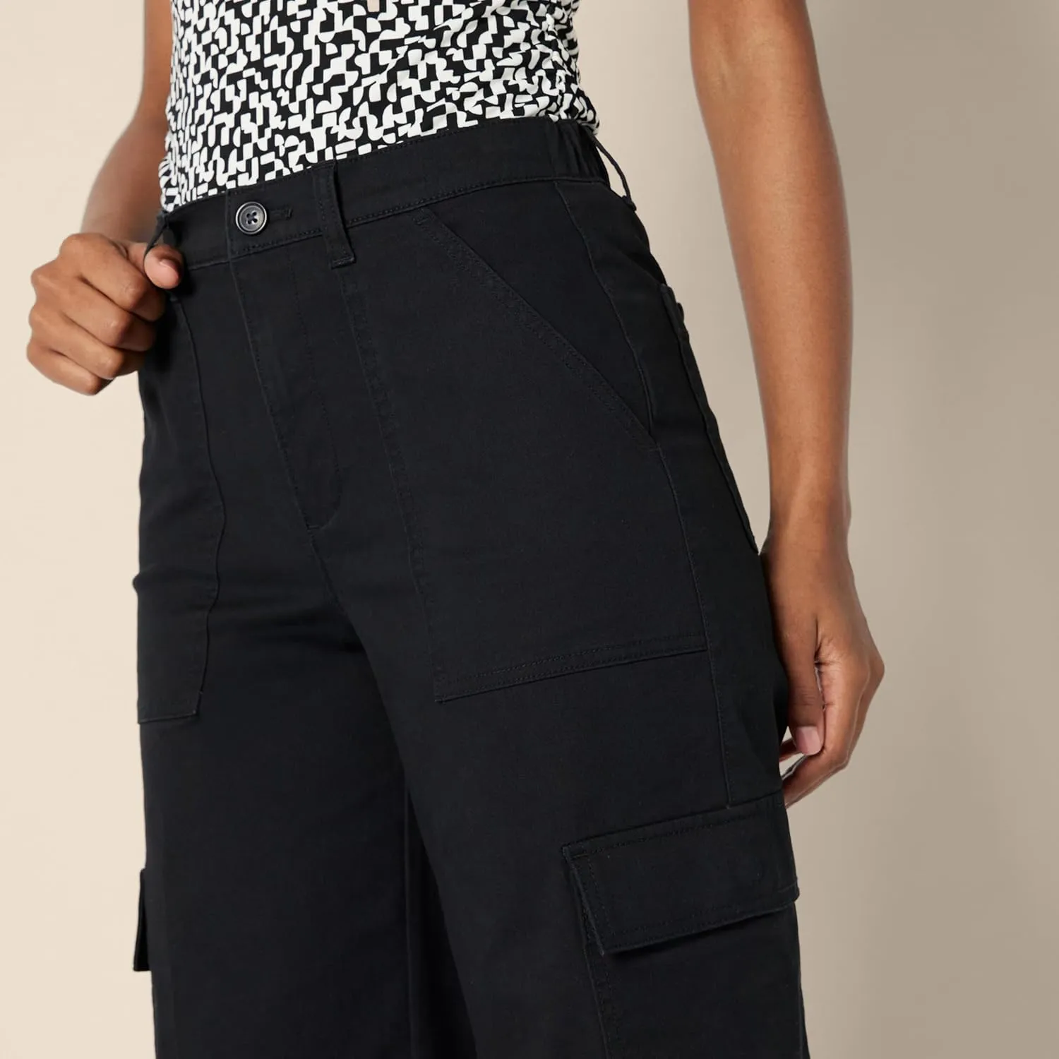 Amazon Essentials Women's High-Rise Regular-Fit Full-Length Cargo Khaki Pant