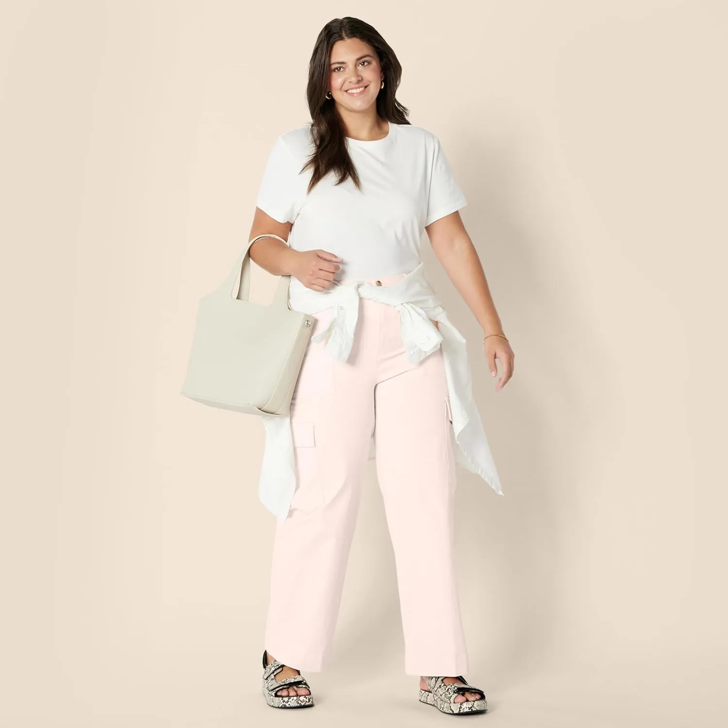Amazon Essentials Women's High-Rise Regular-Fit Full-Length Cargo Khaki Pant