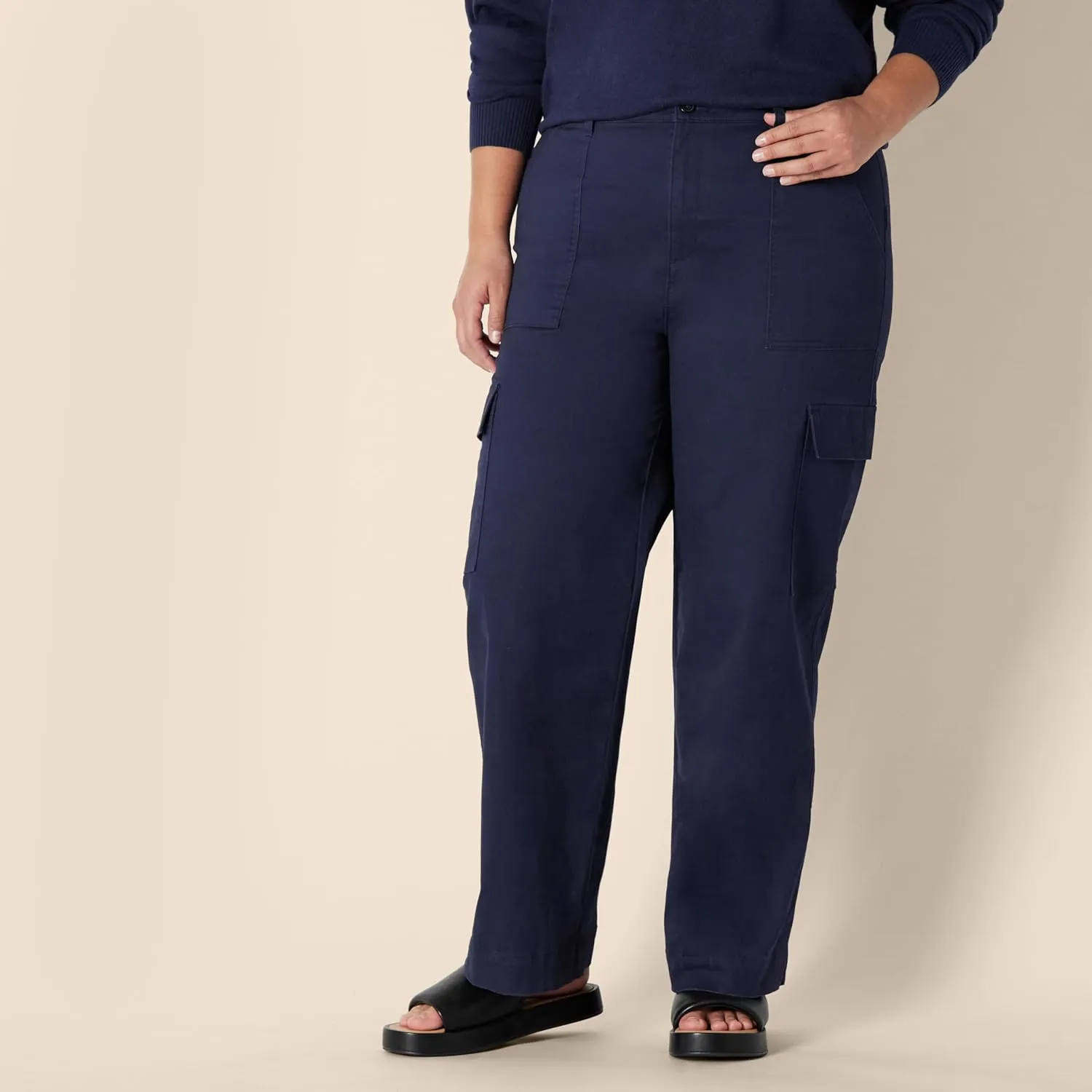 Amazon Essentials Women's High-Rise Regular-Fit Full-Length Cargo Khaki Pant