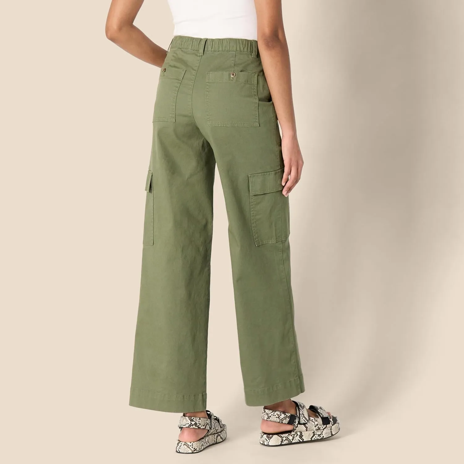 Amazon Essentials Women's High-Rise Regular-Fit Full-Length Cargo Khaki Pant