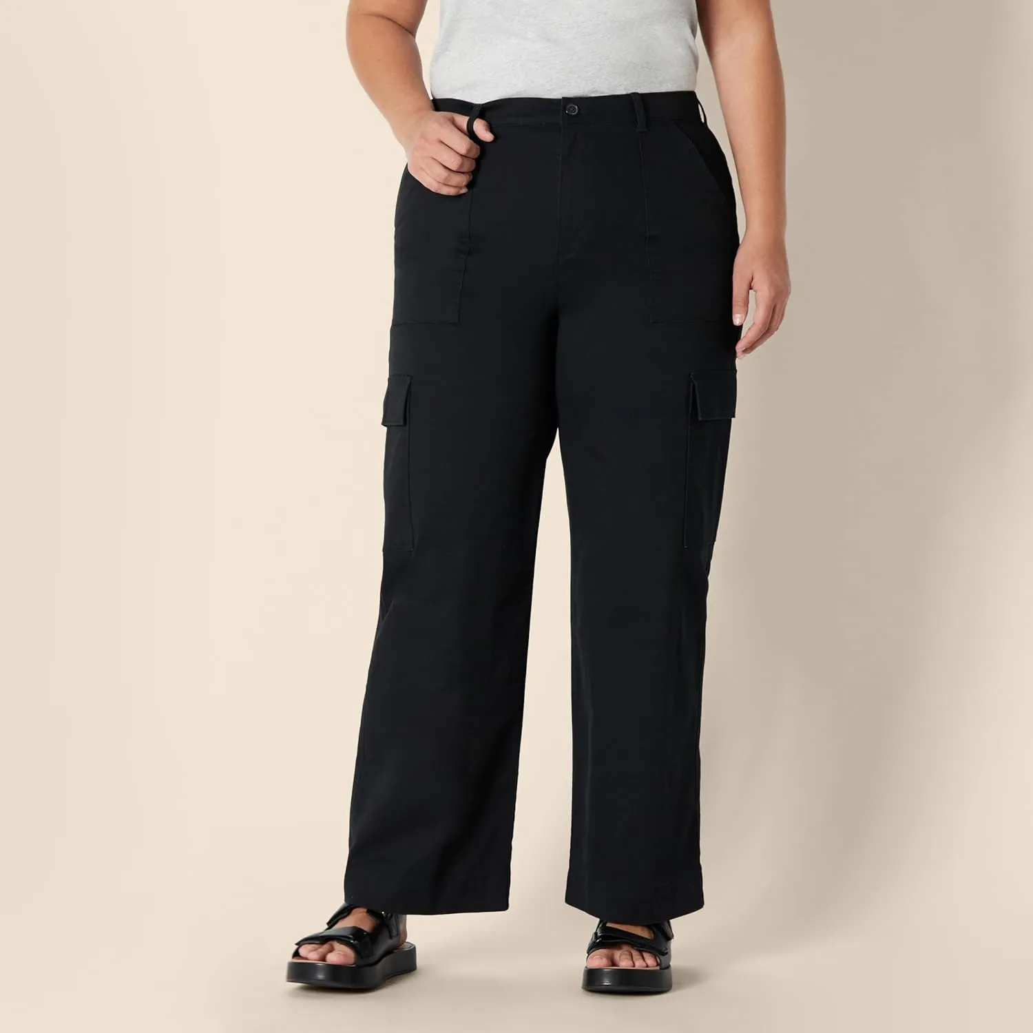 Amazon Essentials Women's High-Rise Regular-Fit Full-Length Cargo Khaki Pant