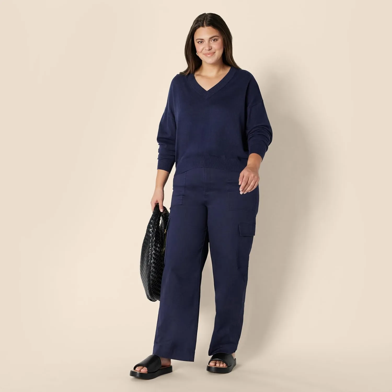 Amazon Essentials Women's High-Rise Regular-Fit Full-Length Cargo Khaki Pant