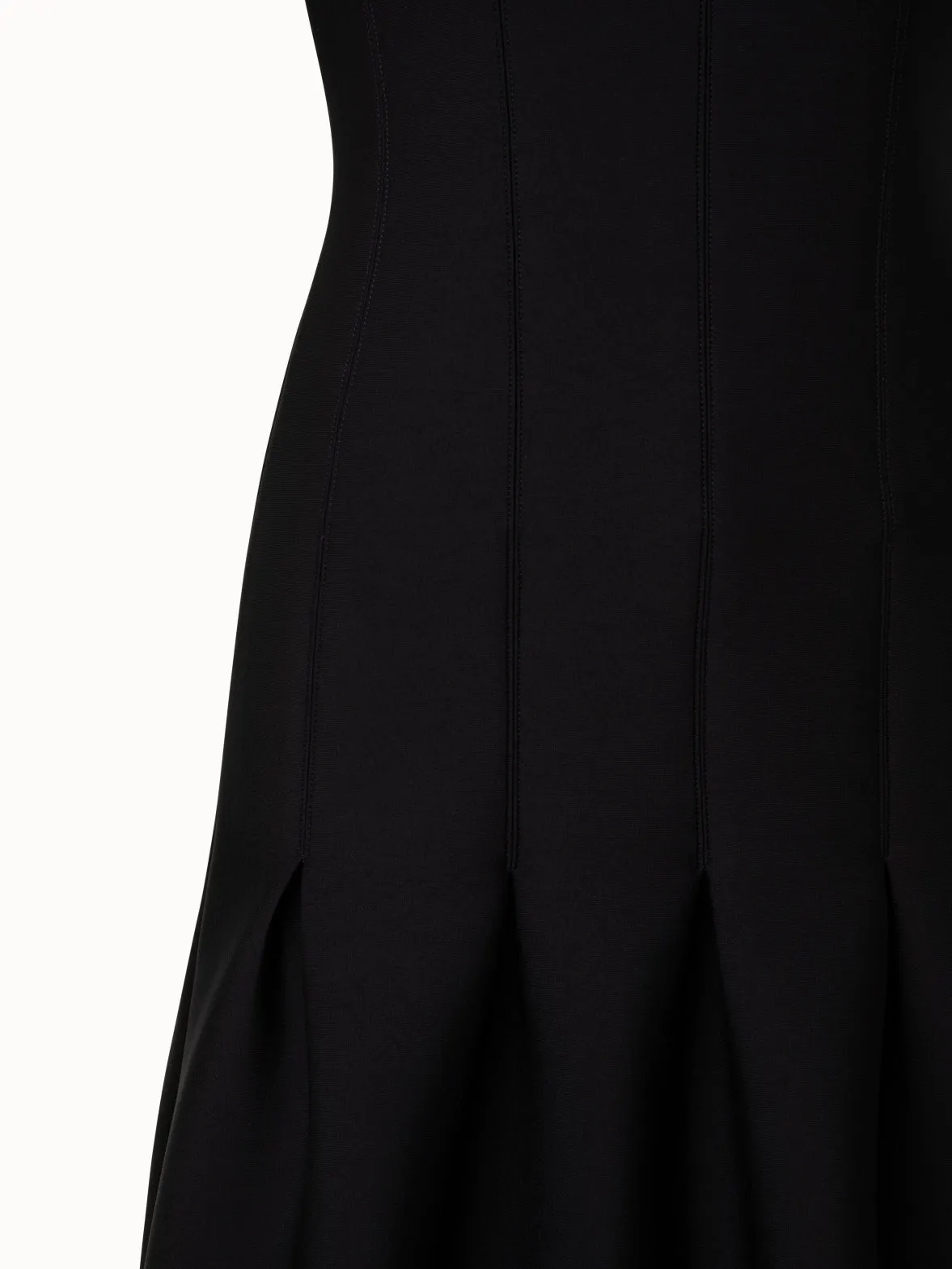 Kurzes Kleid aus Techno Neoprene