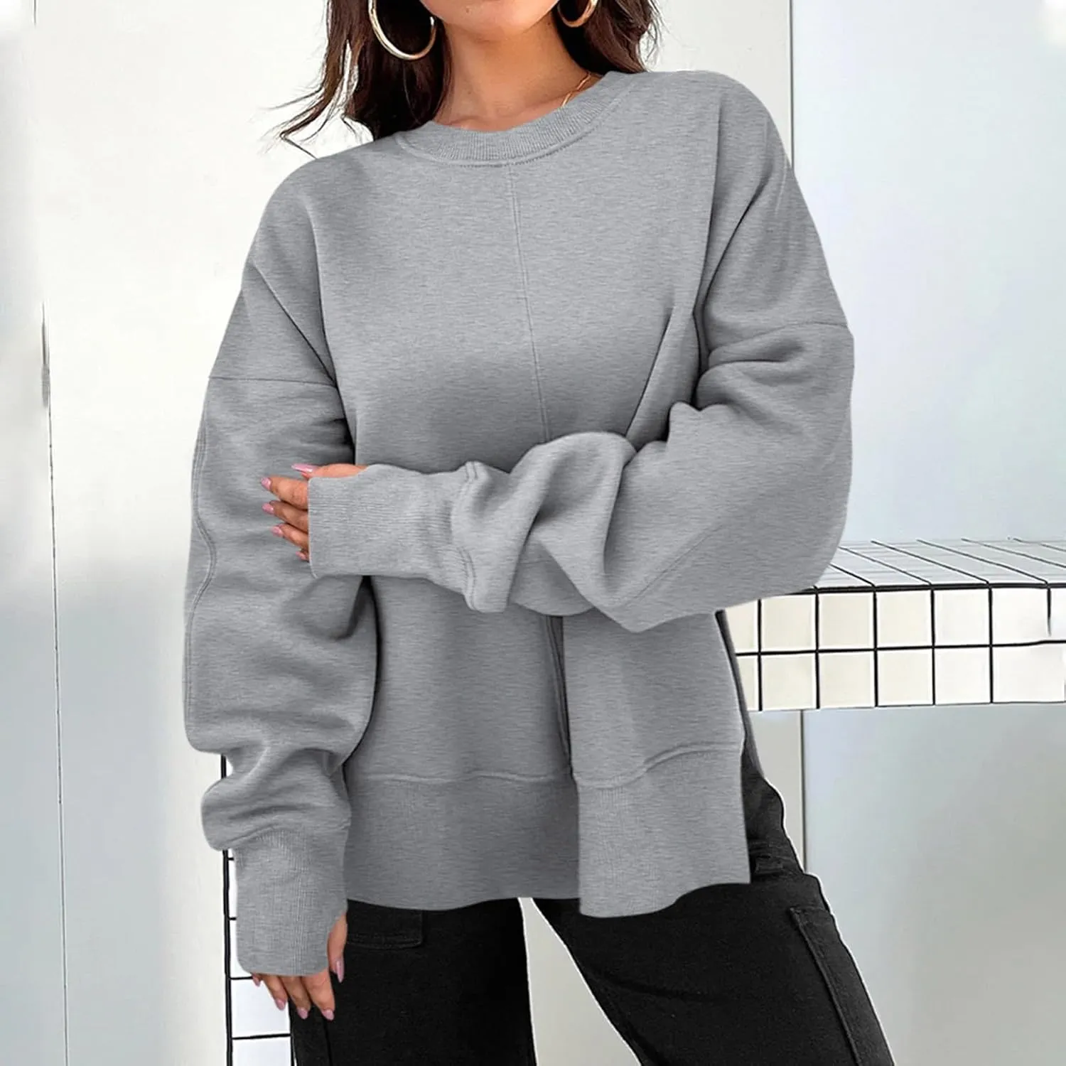 Oversized Sweatshirt for Women Loose Fit Drop Shoulder Split Hem Tops Thumb Hole Trendy Y2K Sweater Pullover