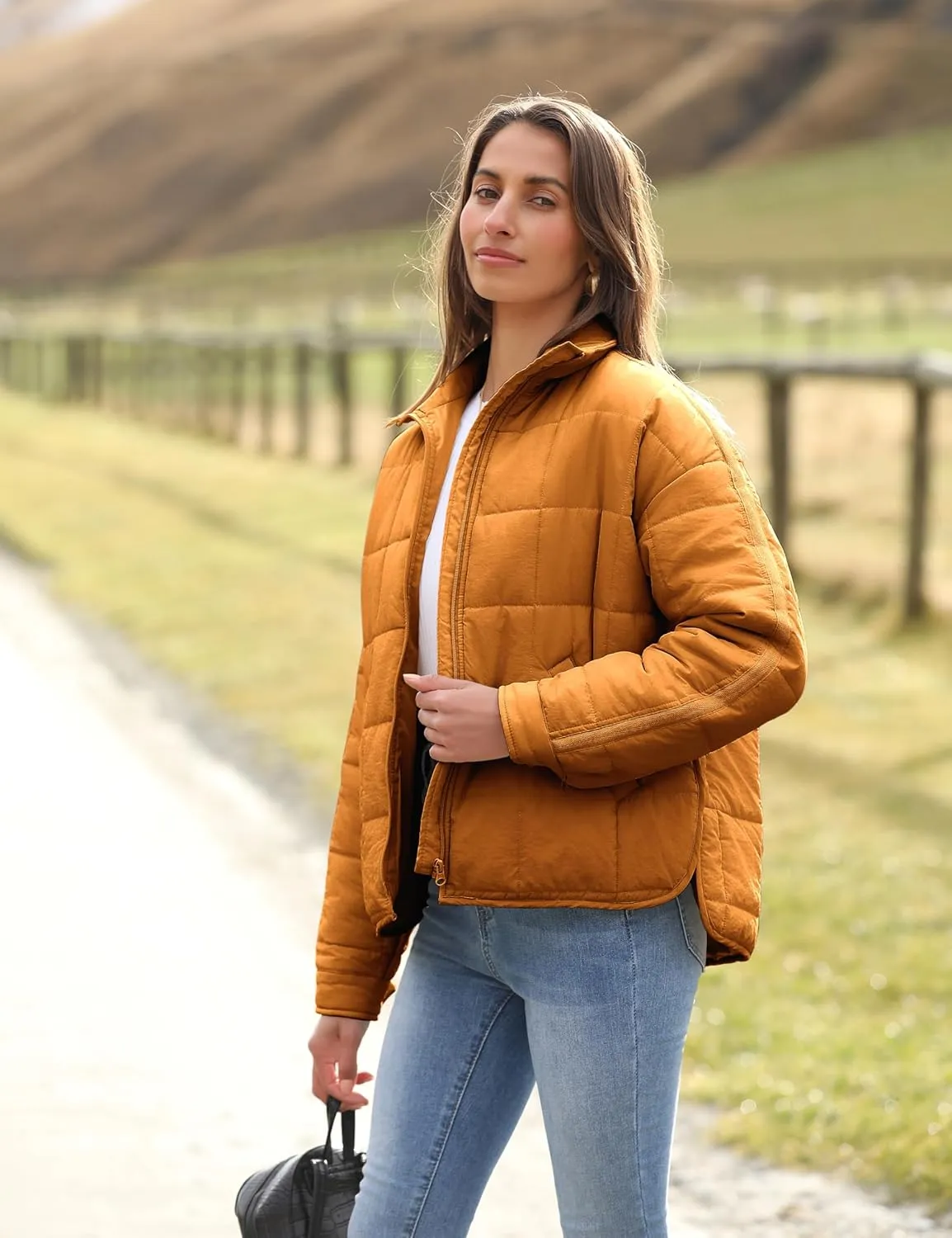 Watashi Women's Packable Puffer Jacket Long Sleeve Full Zip Lightweight Quilted Coat