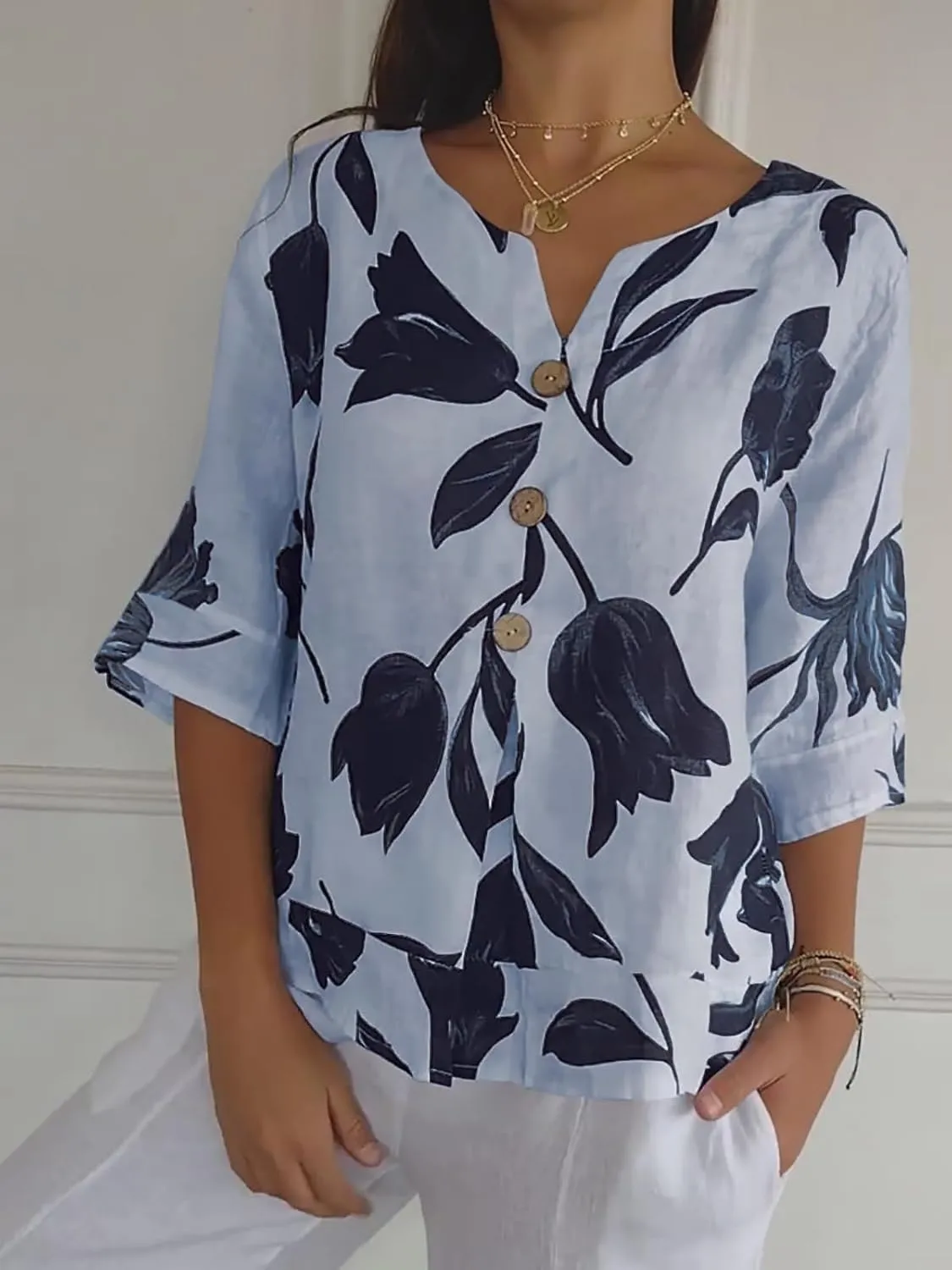 Womens 3/4 Length Sleeve Tops Dressy Casual V Neck Boho Floral Print Summer Blouses Shirts