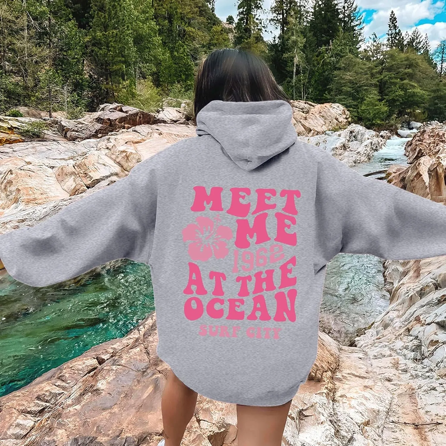 Women's Oversized Cute Hoodies Preppy Y2K Graphic Long Sleeved Sweatshirt for Teen Girls Pullover Tops with Pockets