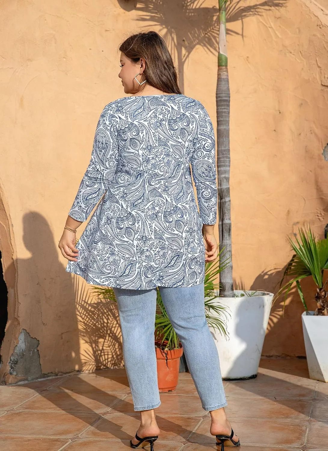 Womens Tunic Tops 3/4 Sleeve Plus Size Crew Neck Swing Flare Loose Fit T-Shirt Blouses to Wear with Leggings